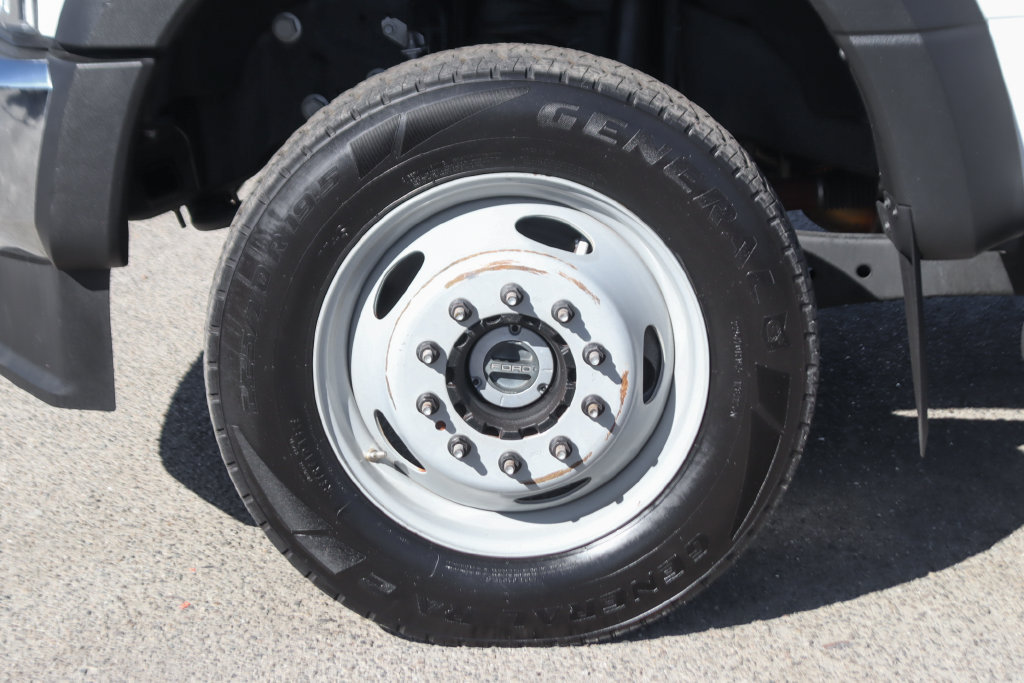 Used 2020 Ford F550 4x4 Regular Cab Super Duty image 44