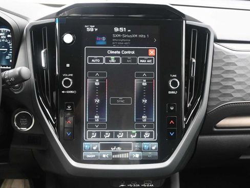 Used 2025 Subaru Forester Touring AWD/4WD image 9