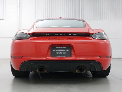 Certified 2024 Porsche 718 Cayman GTS RWD image 6