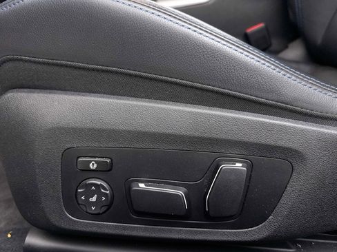 Used 2025 BMW M2 image 26