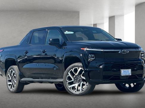 Used 2024 Chevrolet Silverado EV RST image 2