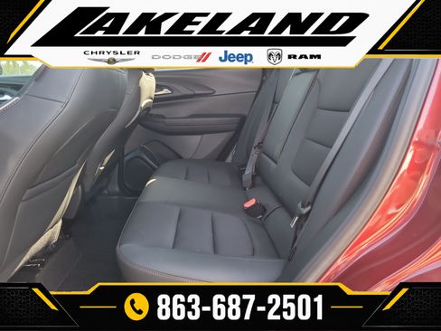 Used 2022 Chevrolet TrailBlazer RS w/ Technology Package FWD image 11