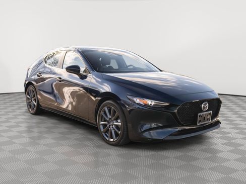 Used 2022 MAZDA MAZDA3 s image 1