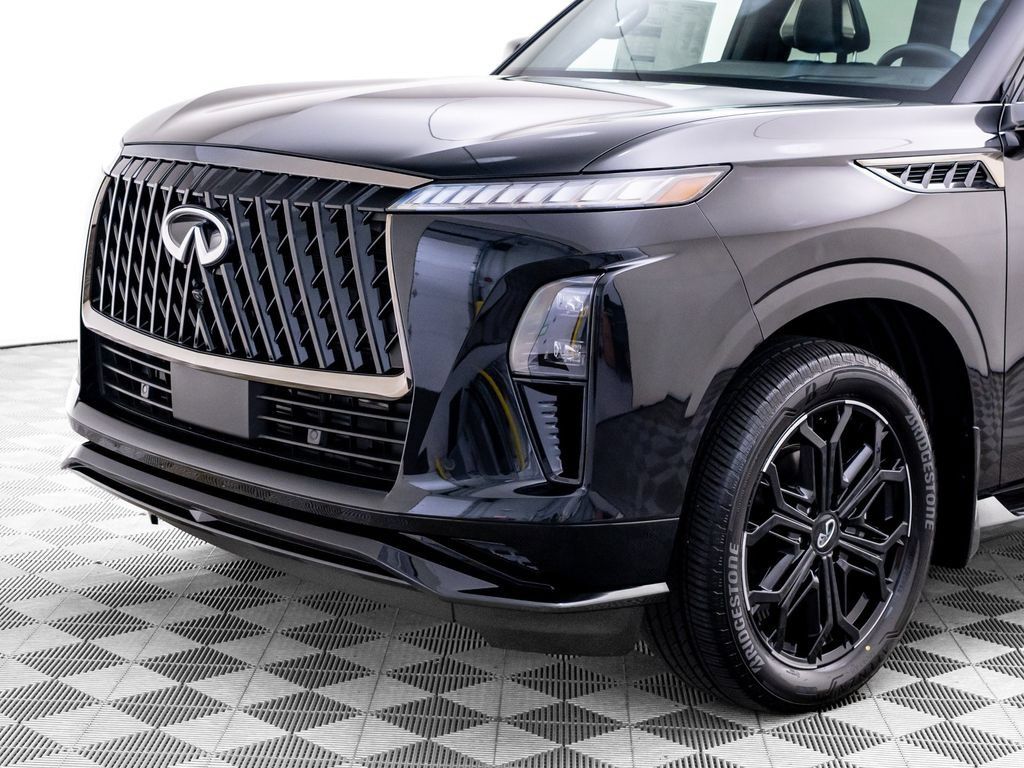 Certified 2026 INFINITI QX80 4WD w/ Sport Exterior Package image 36