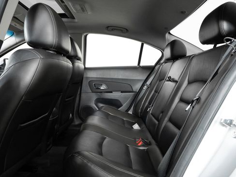 Used 2012 Chevrolet Cruze LT w/ RS Package image 18