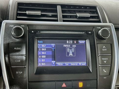 Used 2016 Toyota Camry LE FWD image 14