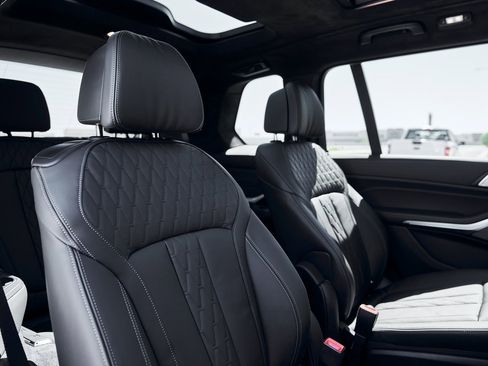 Used 2026 BMW ALPINA XB7 ALPINA XB7 image 50