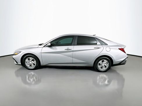 New 2026 Hyundai Elantra SE image 8