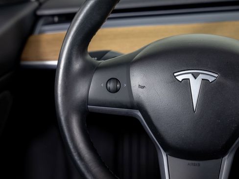 Used 2018 Tesla Model 3 Long Range image 29