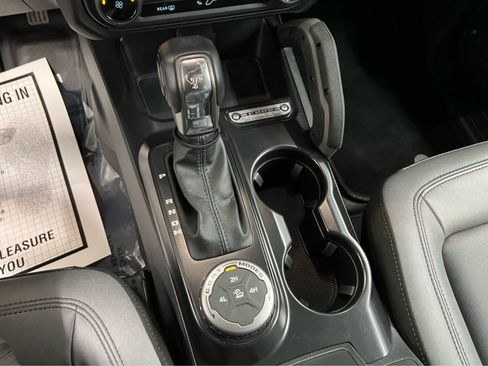 Used 2024 Ford Bronco Big Bend image 20