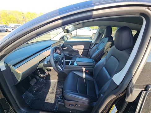 Used 2021 Tesla Model Y Long Range AWD/4WD image 9