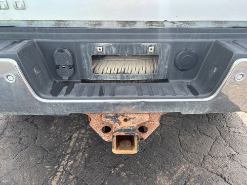 Used 2015 Chevrolet Silverado 2500 LT AWD/4WD image 4