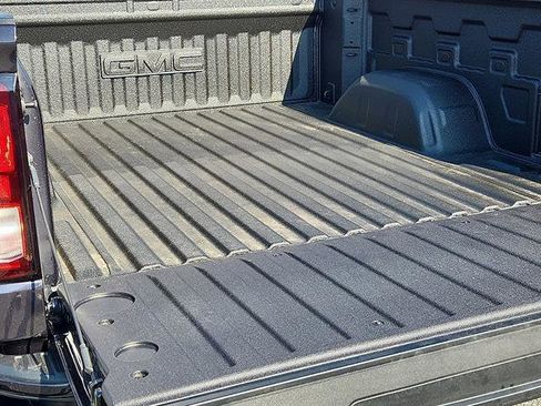 New 2026 GMC Sierra 1500 Elevation image 9