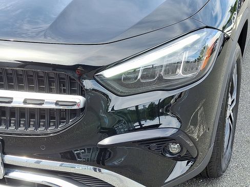 Certified 2025 Mercedes-Benz GLA 250 4MATIC image 9