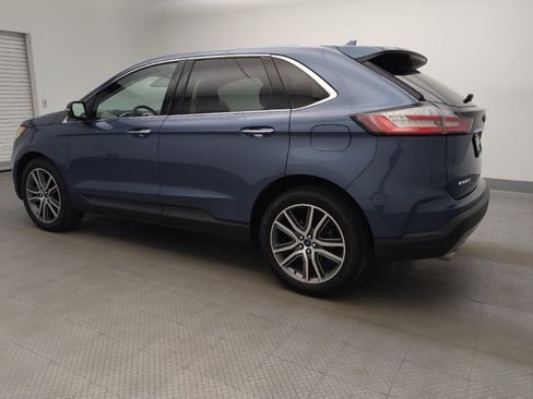 Used 2019 Ford Edge Titanium w/ Equipment Group 301A FWD image 3