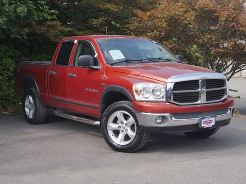 Used 2007 Dodge Ram 1500 Truck SLT w/ Ramcharger Group AWD/4WD image 22