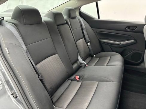 Used 2024 Nissan Altima 2.5 SV FWD image 32