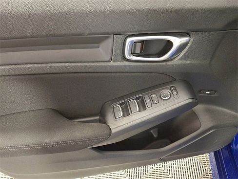 Used 2024 Honda Civic Sport image 15