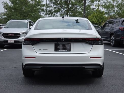 Certified 2025 Honda Accord SE image 19