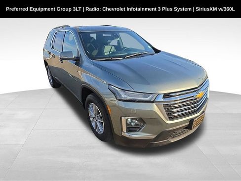 Used 2023 Chevrolet Traverse LT w/ LPO, Floor Liner Package AWD/4WD image 1