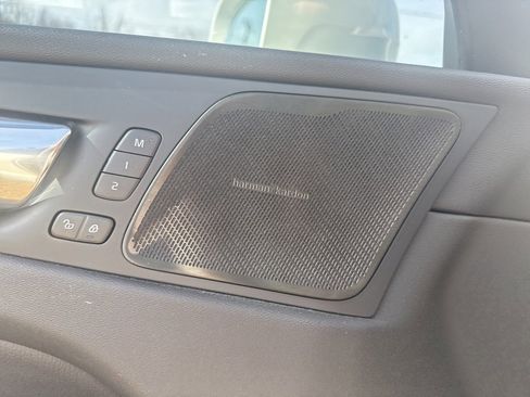 Used 2020 Volvo XC60 T5 Inscription w/ Protection Package Premier image 7