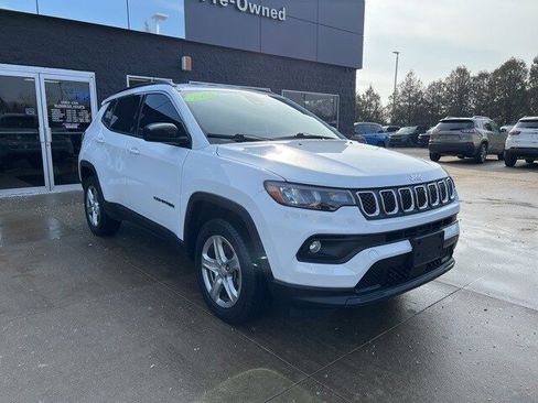 Certified 2023 Jeep Compass Latitude image 1