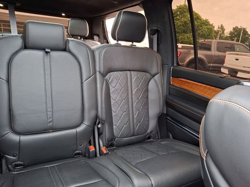 Used 2022 Jeep Grand Wagoneer Series III w/ Flexible Seating Group AWD/4WD image 20