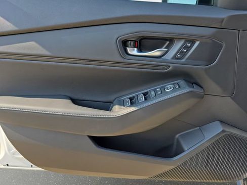 Used 2025 Honda Accord Sport image 29