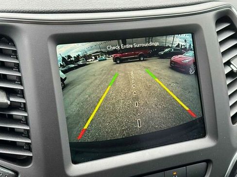 New 2023 Jeep Cherokee Altitude Lux w/ Lux Elite Package image 20