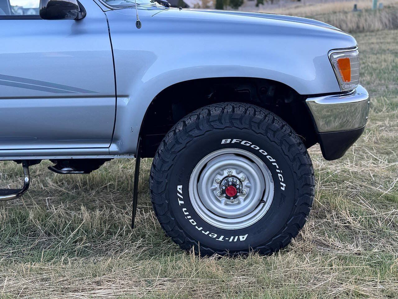 Used 1990 Toyota Pickup Deluxe AWD/4WD image 41