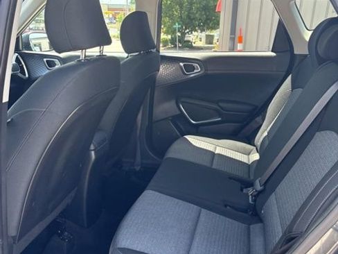 Used 2020 Kia Soul S FWD image 14