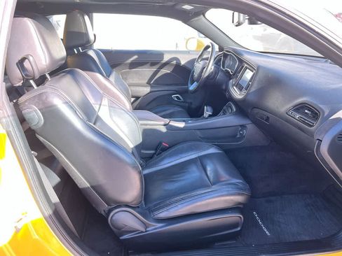 Used 2017 Dodge Challenger GT w/ Premium Sound Group image 33