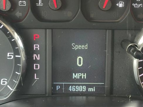 Used 2017 Chevrolet Silverado 1500 W/T AWD/4WD image 17