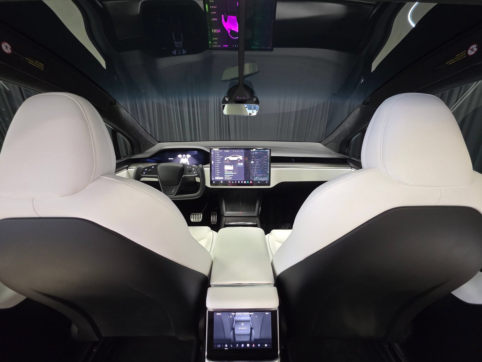 Used 2022 Tesla Model X Plaid AWD/4WD image 4