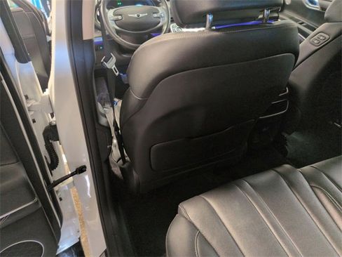 Used 2024 Genesis GV80 2.5T image 34