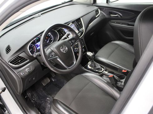 Used 2022 Buick Encore Preferred image 15