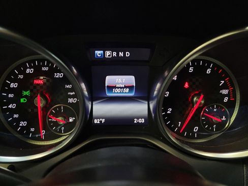 Used 2019 Mercedes-Benz SLC 300 w/ Premium Package image 23