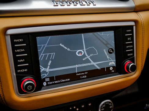 Used 2016 Ferrari California T image 69