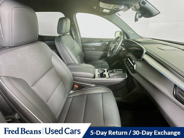 Used 2025 Buick Enclave Preferred FWD image 36