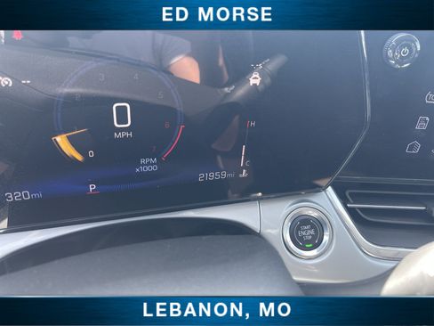 Certified 2025 Chevrolet Trax LT FWD image 12