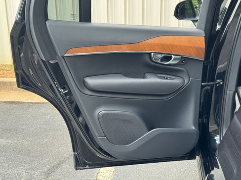 Used 2021 Volvo XC90 T8 Inscription Expression w/ Protection Package Premier AWD/4WD image 44
