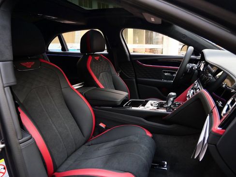 New 2025 Bentley Flying Spur Plug-In Hybrid image 21