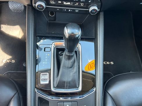 Used 2020 MAZDA CX-5 Touring FWD image 33