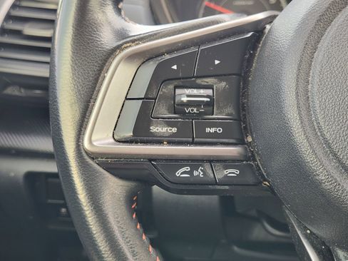 Used 2018 Subaru Crosstrek 2.0i Premium w/ Moonroof Package image 31