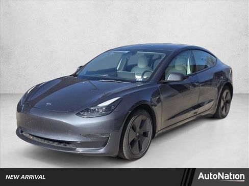 Used 2022 Tesla Model 3 image 1
