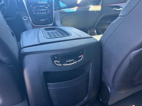 Used 2016 Cadillac Escalade 4WD image 27