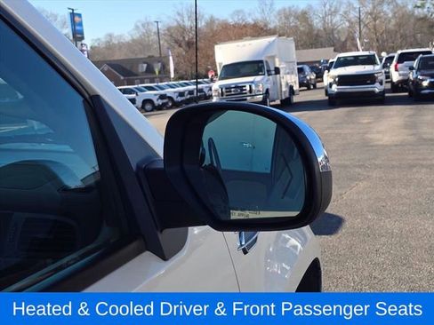 Used 2010 Chevrolet Avalanche LTZ image 30