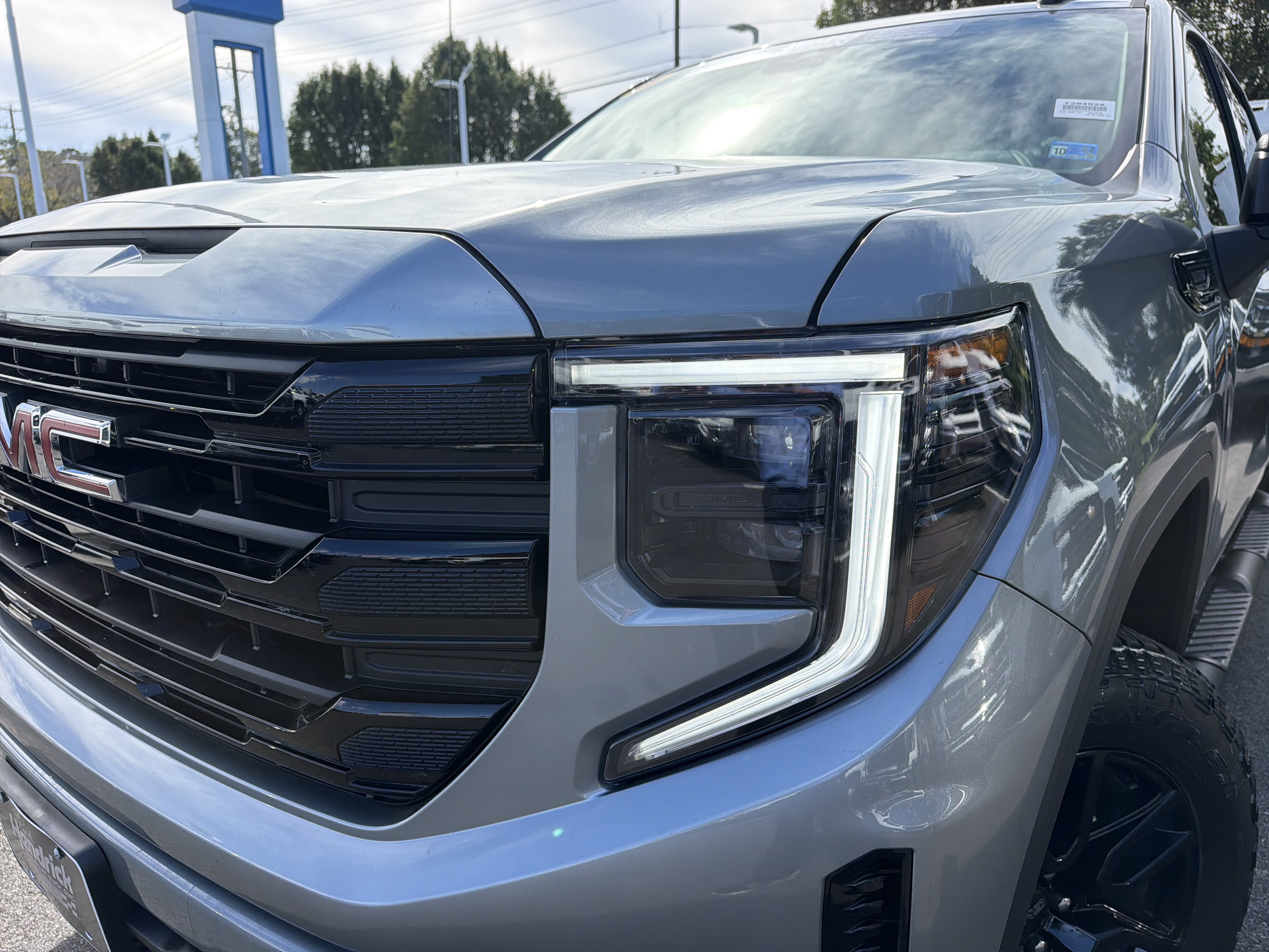 Used 2026 GMC Sierra 1500 Elevation w/ Elevation Select Package AWD/4WD image 6