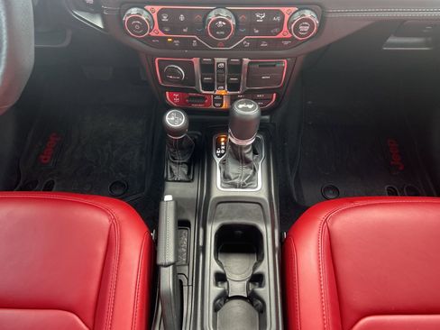 Used 2024 Jeep Wrangler Unlimited Rubicon 392 image 18