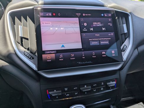 Certified 2022 Maserati Ghibli Modena Q4 AWD/4WD image 21